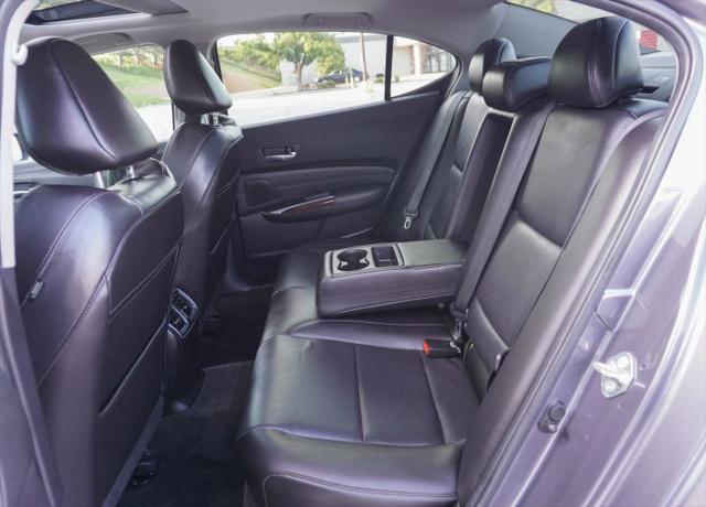 2017 Acura TLX w/Technology Package