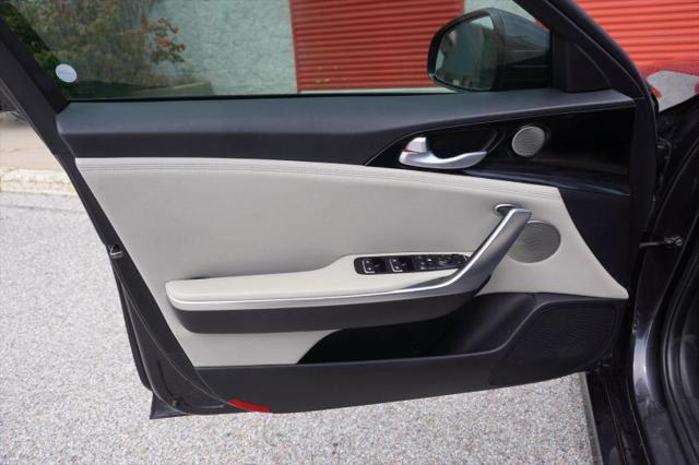 2019 Kia Stinger Base