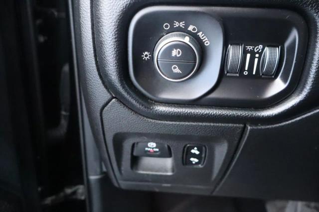 2019 Ram 1500 Big Horn/Lone Star Crew Cab 4x4 5'7" Box