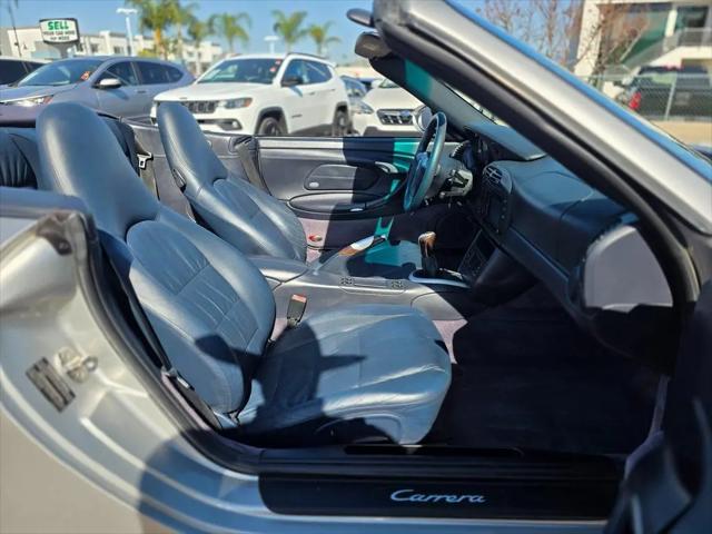 2000 Porsche 911 911 Carrera 4