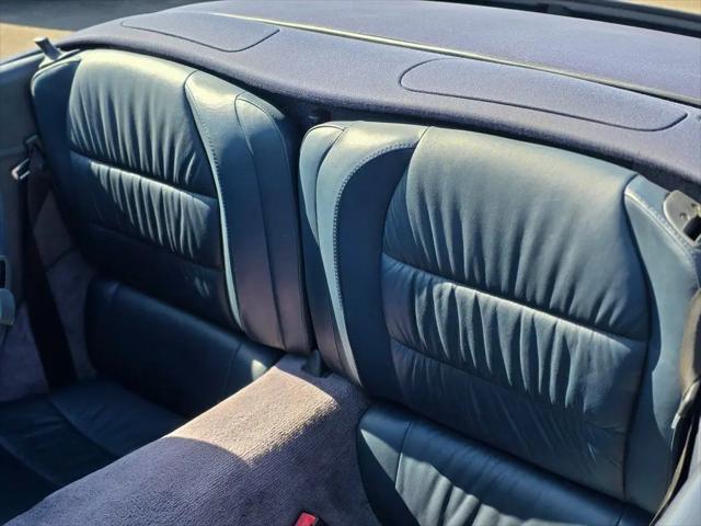 2000 Porsche 911 911 Carrera 4