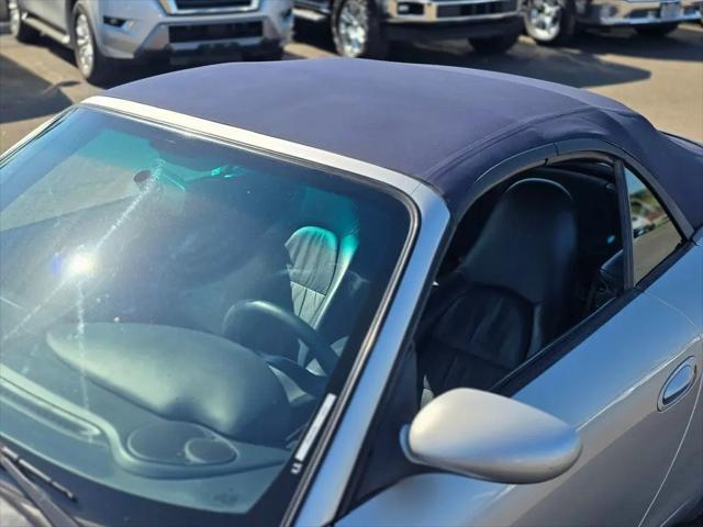 2000 Porsche 911 911 Carrera 4
