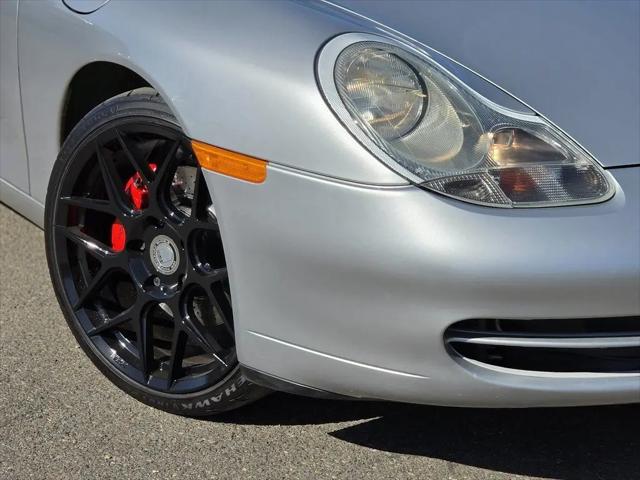 2000 Porsche 911 911 Carrera 4