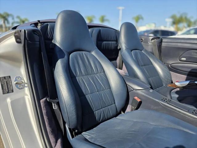 2000 Porsche 911 911 Carrera 4