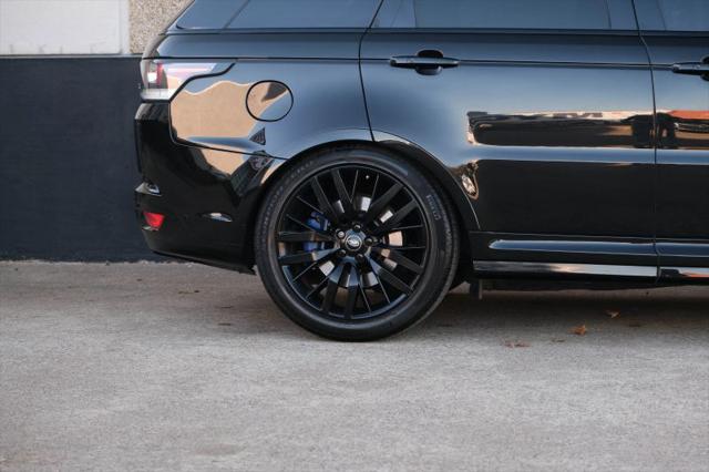 2017 Land Rover Range Rover Sport 5.0L V8 Supercharged SVR