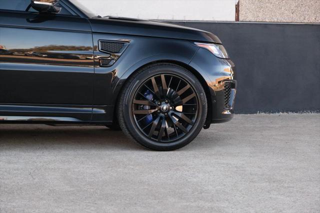 2017 Land Rover Range Rover Sport 5.0L V8 Supercharged SVR