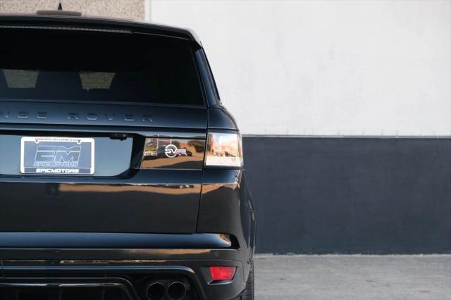 2017 Land Rover Range Rover Sport 5.0L V8 Supercharged SVR