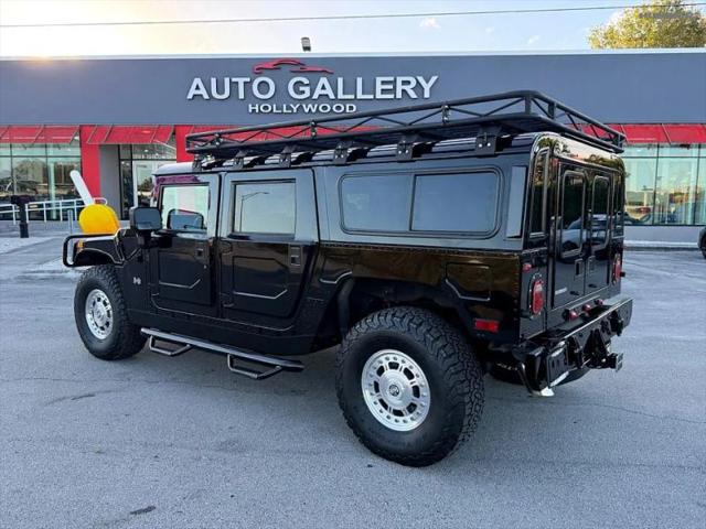 2004 HUMMER H1 Enclosed