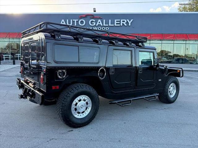 2004 HUMMER H1 Enclosed