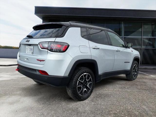 2025 Jeep Compass Trailhawk 4x4