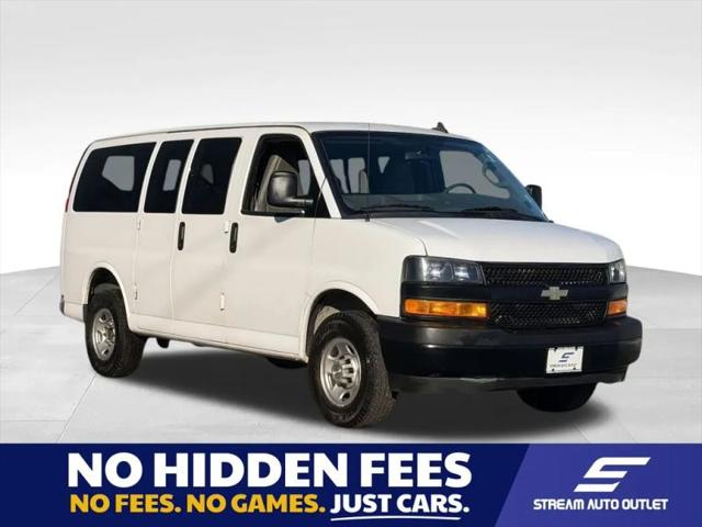 2022 Chevrolet Express Passenger RWD 2500 Regular Wheelbase LS for sale in Amityville, NY