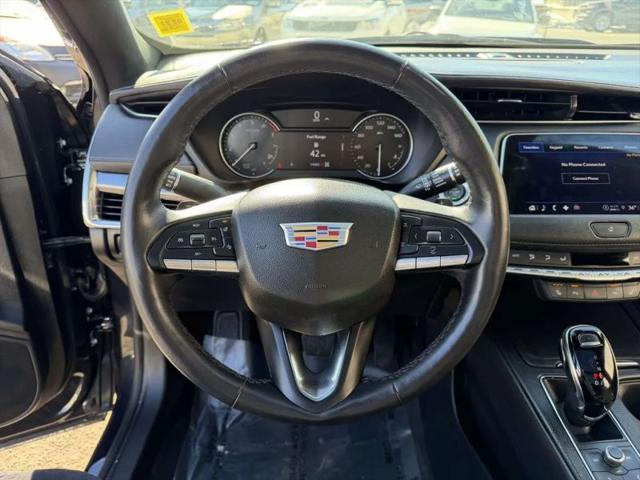 2023 Cadillac XT4 AWD Luxury