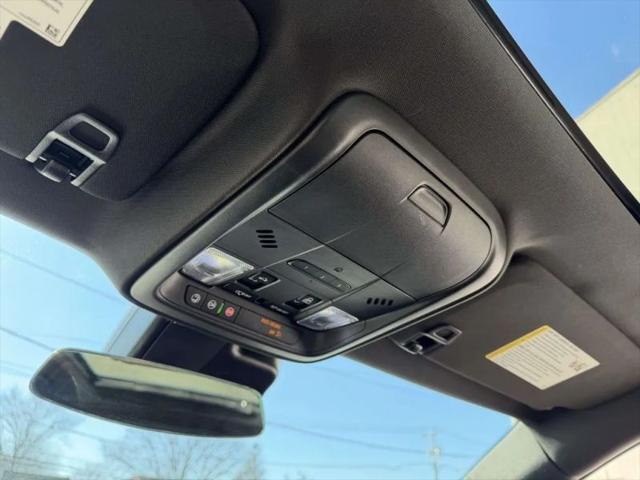 2023 Cadillac XT4 AWD Luxury