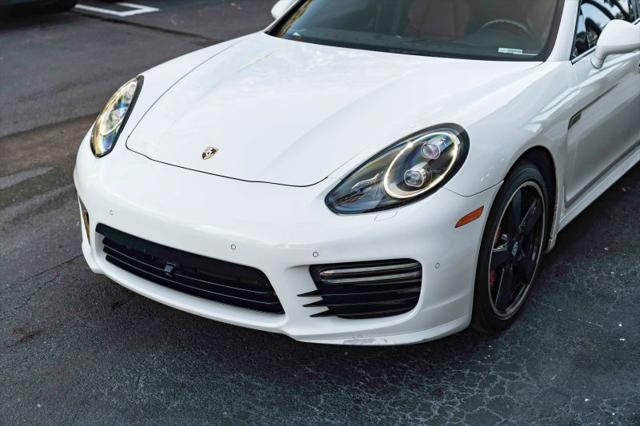 2016 Porsche Panamera GTS
