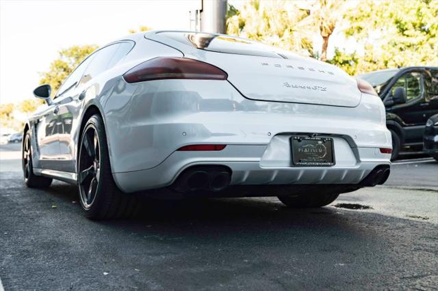 2016 Porsche Panamera GTS