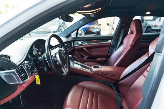 2016 Porsche Panamera GTS