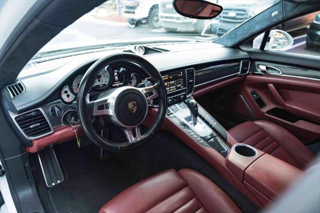 2016 Porsche Panamera GTS