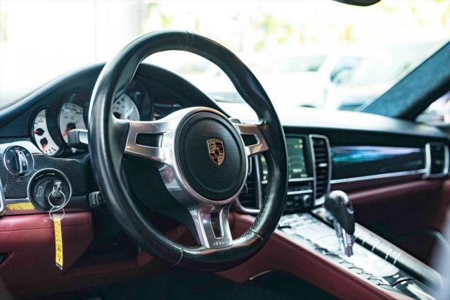 2016 Porsche Panamera GTS