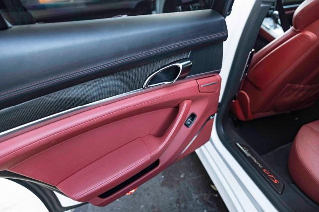2016 Porsche Panamera GTS