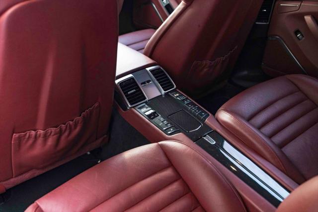 2016 Porsche Panamera GTS