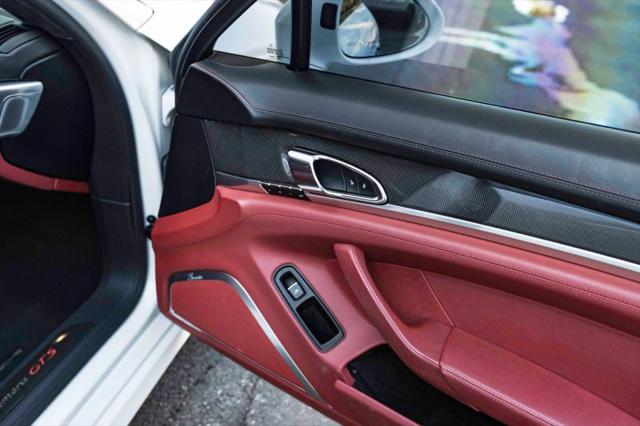 2016 Porsche Panamera GTS
