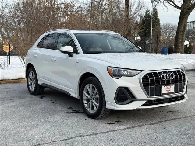 2022 Audi Q3 Premium 45 TFSI S line quattro Tiptronic
