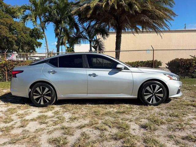 2022 Nissan Altima SV FWD