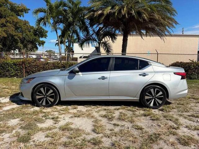 2022 Nissan Altima SV FWD
