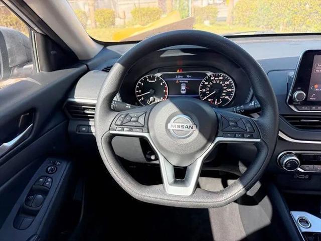 2022 Nissan Altima SV FWD