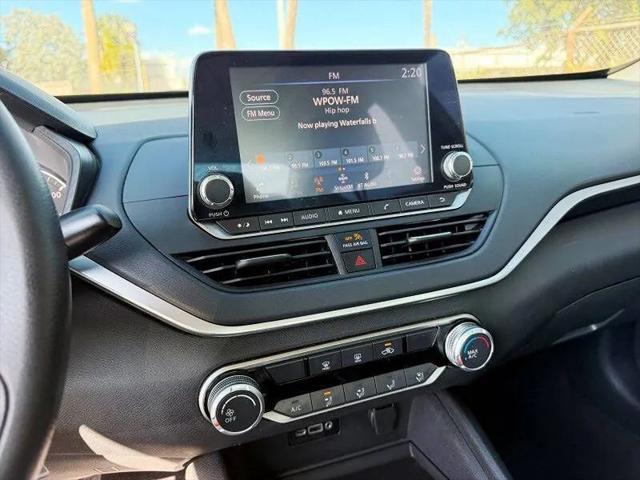 2022 Nissan Altima SV FWD
