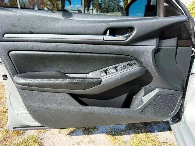 2022 Nissan Altima SV FWD