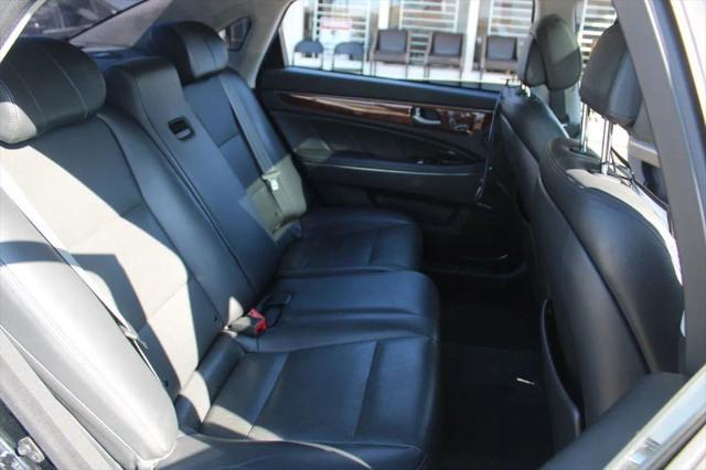 2014 Hyundai Equus Signature