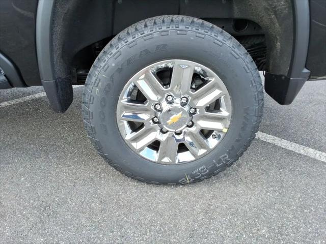2026 Chevrolet Silverado 2500HD Crew Cab, Standard Bed, High Country, 4WD