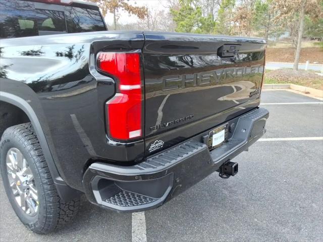 2026 Chevrolet Silverado 2500HD Crew Cab, Standard Bed, High Country, 4WD