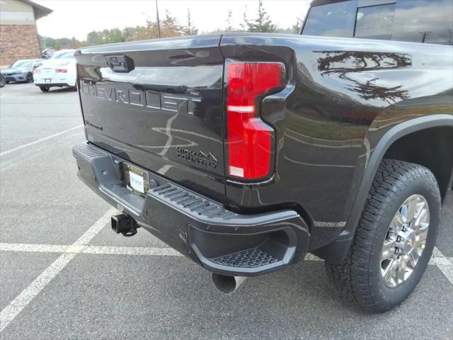 2026 Chevrolet Silverado 2500HD Crew Cab, Standard Bed, High Country, 4WD