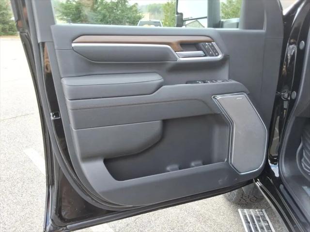 2026 Chevrolet Silverado 2500HD Crew Cab, Standard Bed, High Country, 4WD
