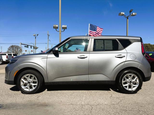 2024 Kia Soul LX