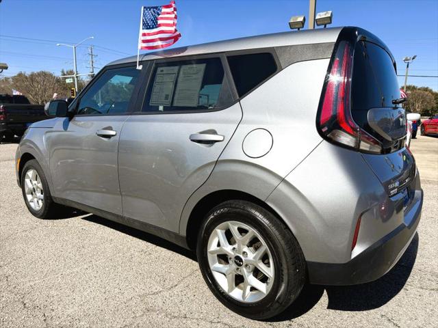 2024 Kia Soul LX