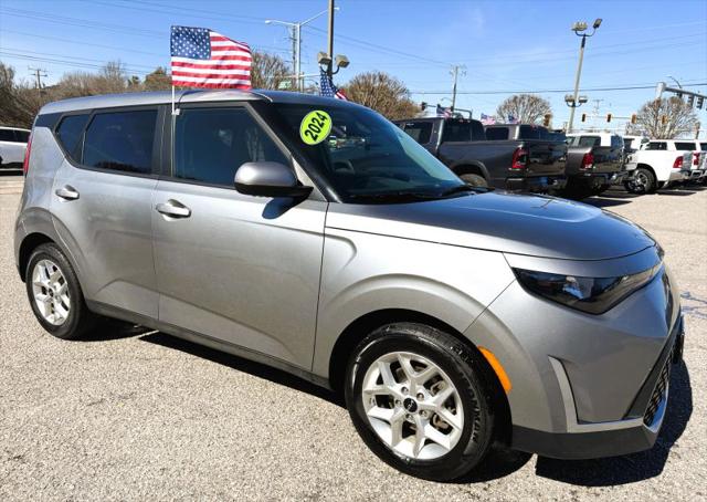 2024 Kia Soul LX