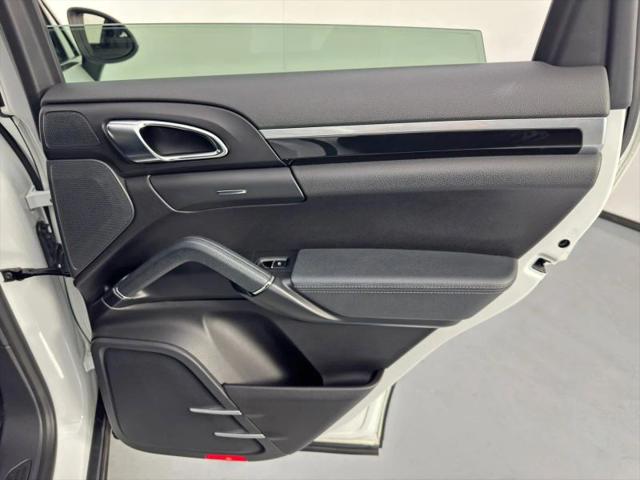 2014 Porsche Cayenne Base