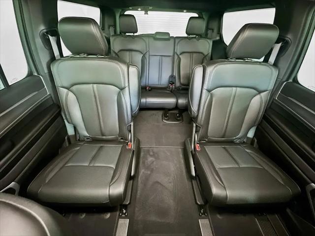 2026 Jeep Grand Wagoneer 4x2