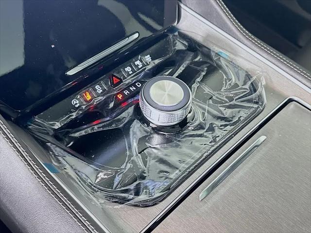 2026 Jeep Grand Wagoneer 4x2