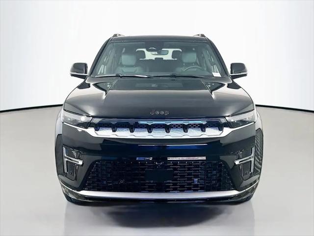 2026 Jeep Grand Wagoneer 4x2