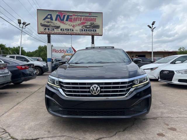 2022 Volkswagen Passat 2.0T R-Line