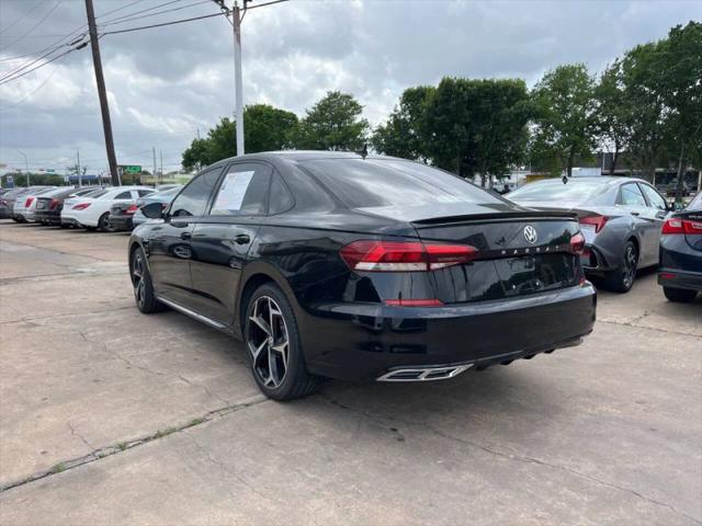 2022 Volkswagen Passat 2.0T R-Line