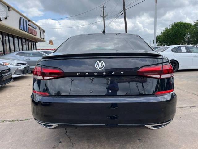 2022 Volkswagen Passat 2.0T R-Line