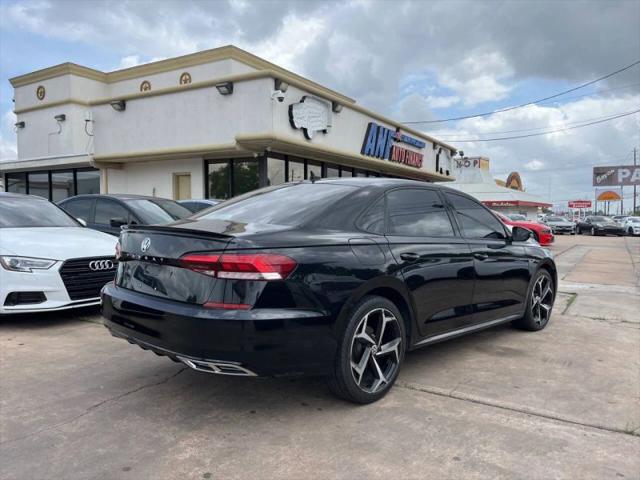 2022 Volkswagen Passat 2.0T R-Line