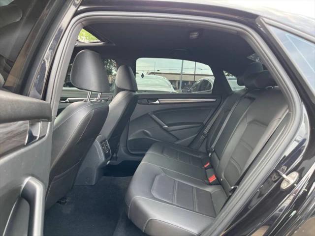 2022 Volkswagen Passat 2.0T R-Line
