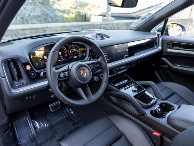 2026 Porsche Cayenne E-Hybrid Unknown