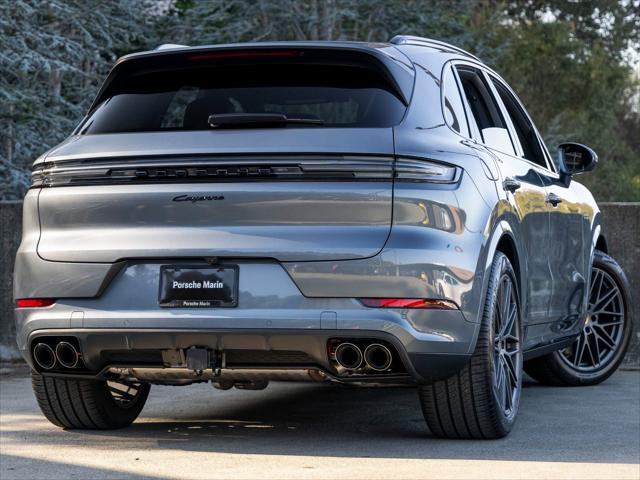 2026 Porsche Cayenne E-Hybrid Unknown